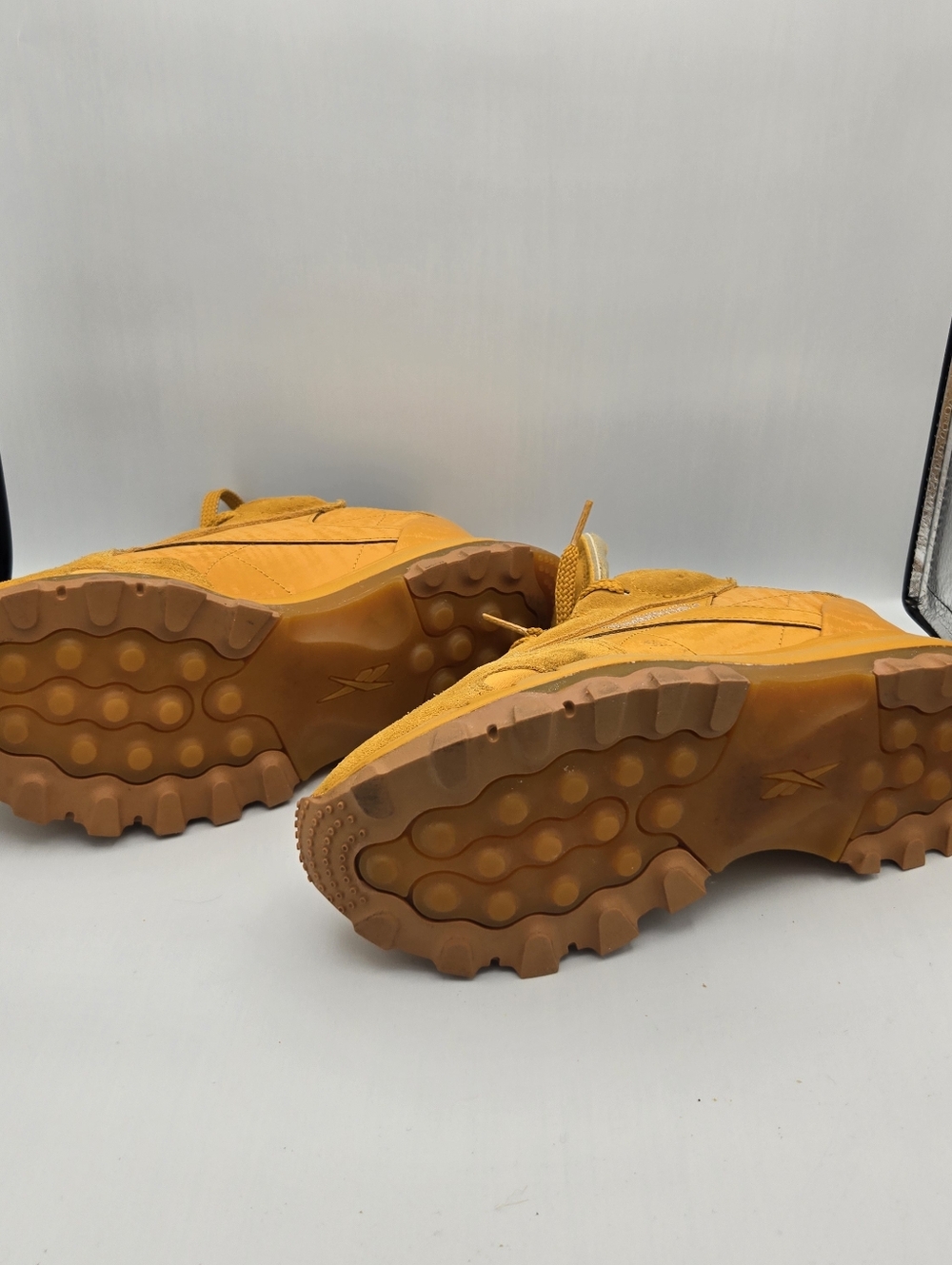 Cardi B Reebok Club C Bright Ochre Size 8.5 Womens Shoes Sneakers - Picture 12 of 14